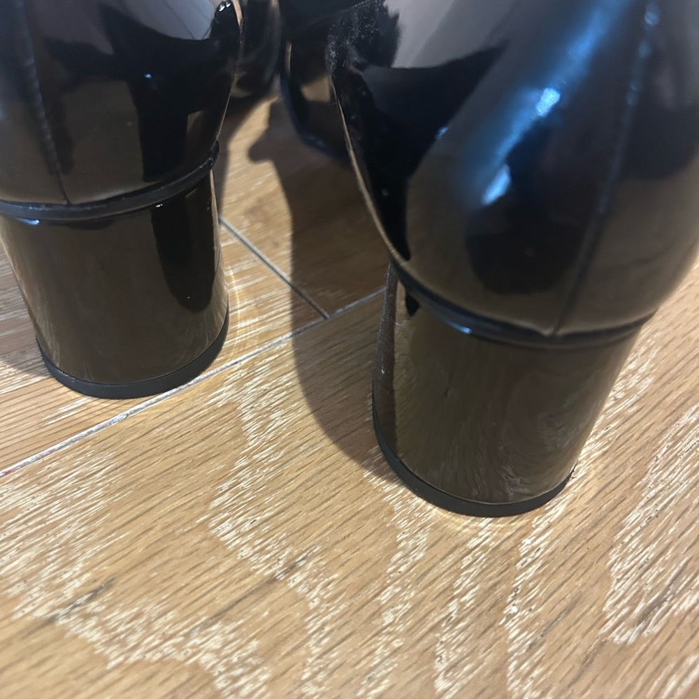 Gucci Marmont Black Patent Leather block heel shoe - Picture 2 of 5
